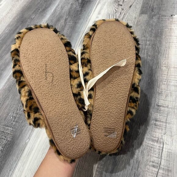 NWT Madewell The Scuff Slipper in Leopard Faux Fur Size 7 - Picture 4 of 7